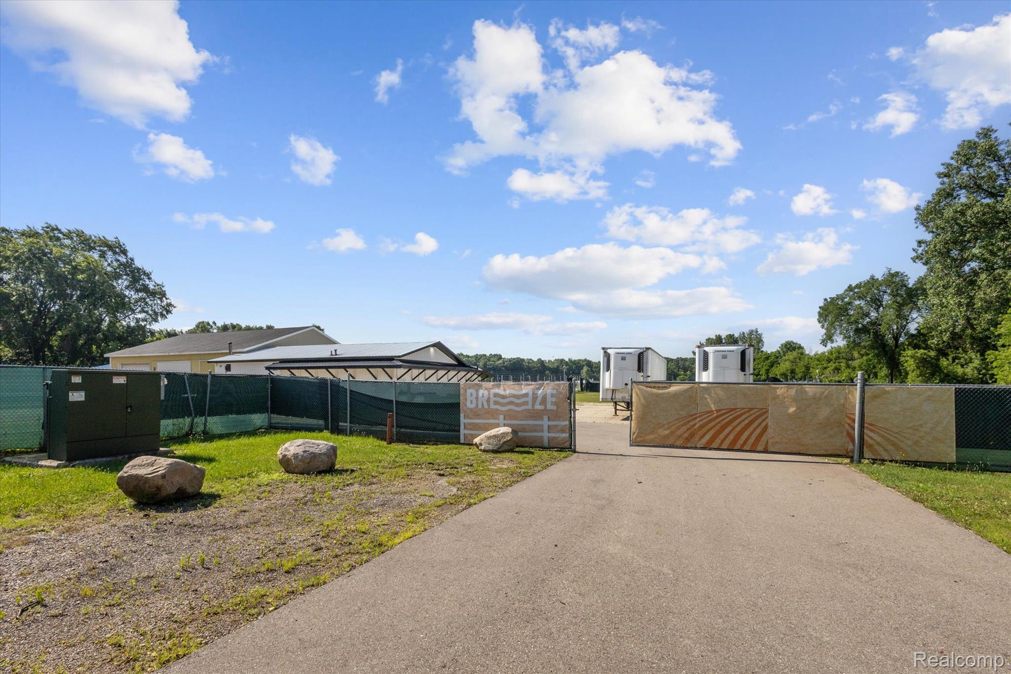 1770 Columbia Avenue E