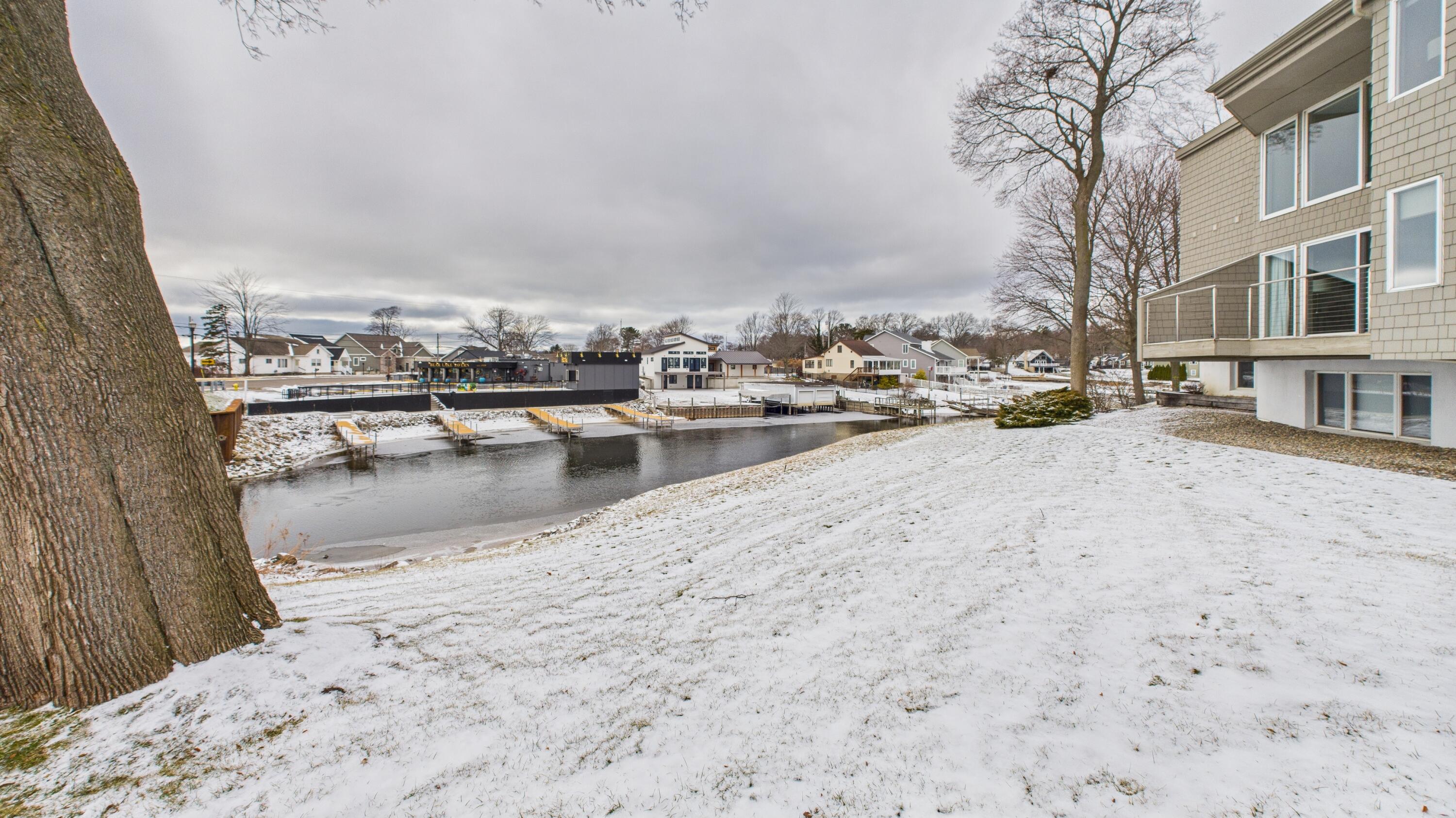 408 Ruddiman Drive 3