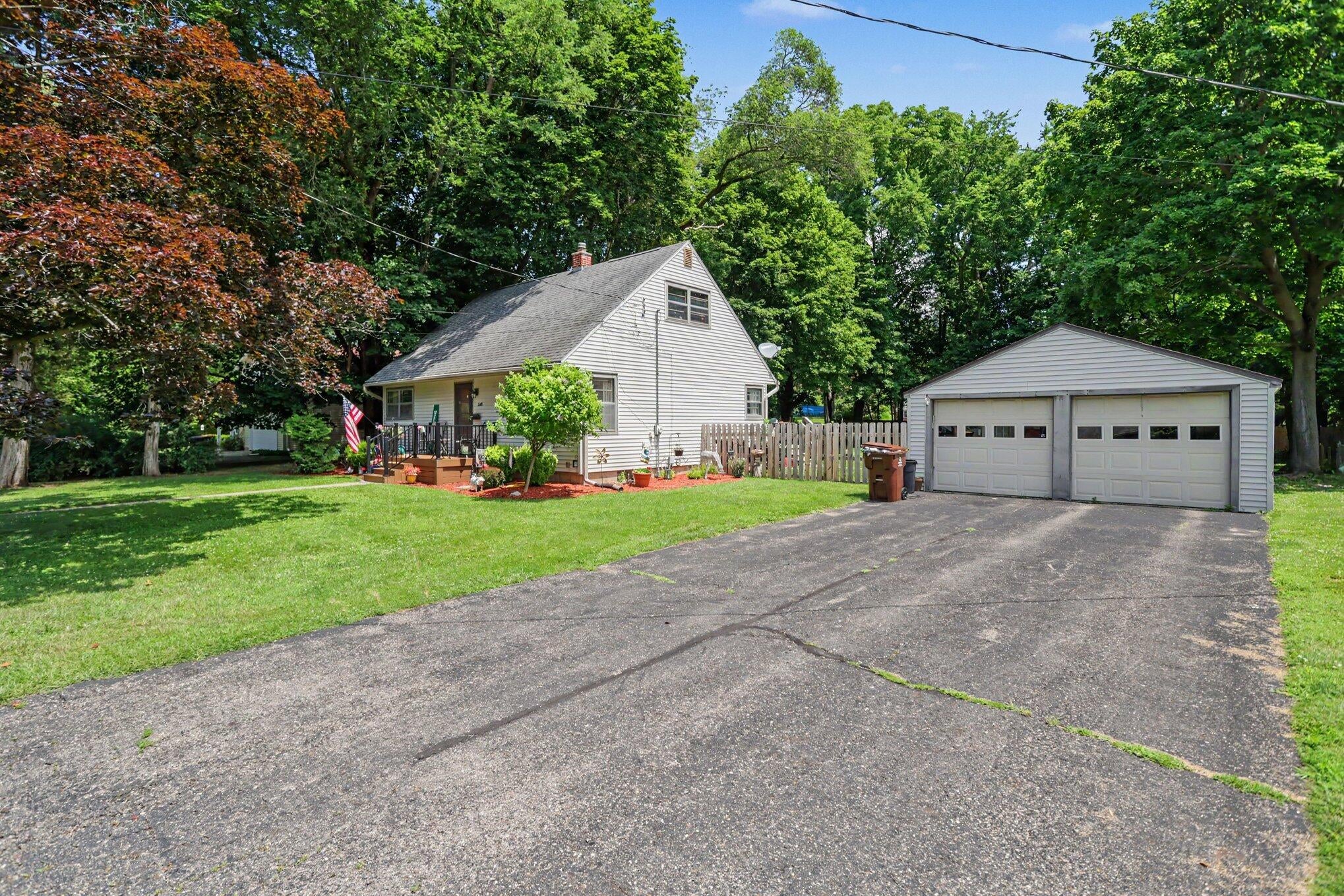 548 N Linden Street