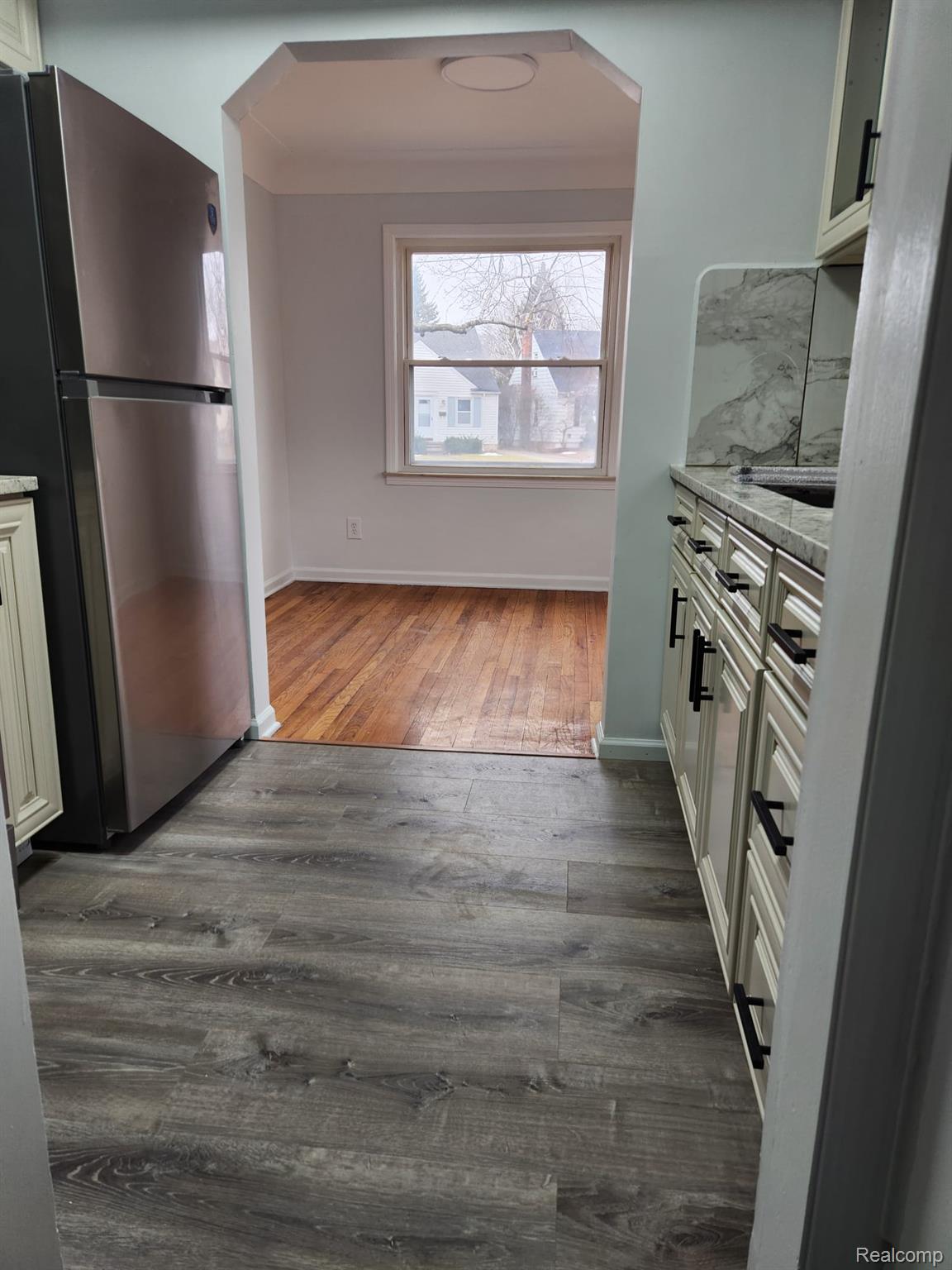 22732 Madison Street