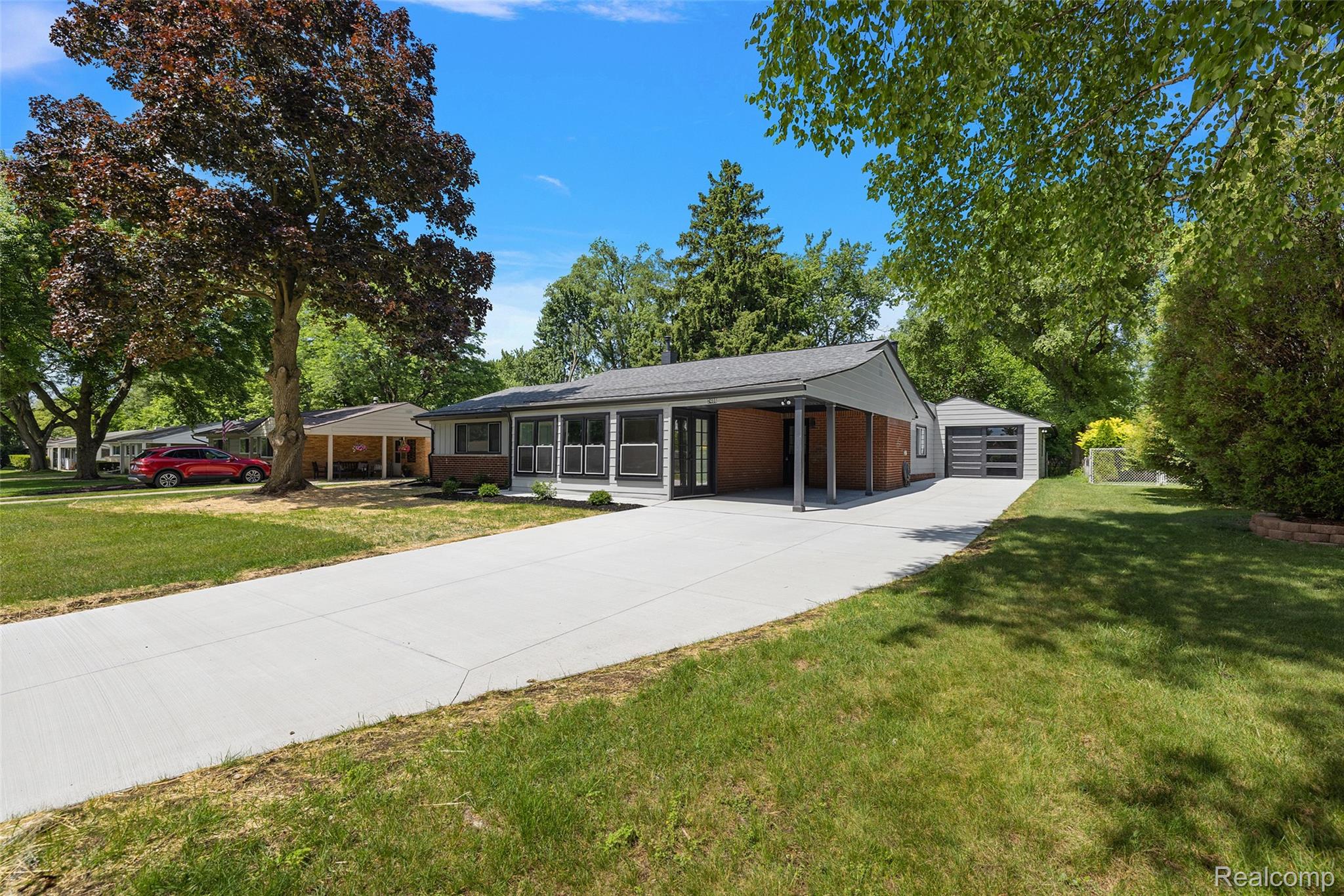 2486 Lafay Drive