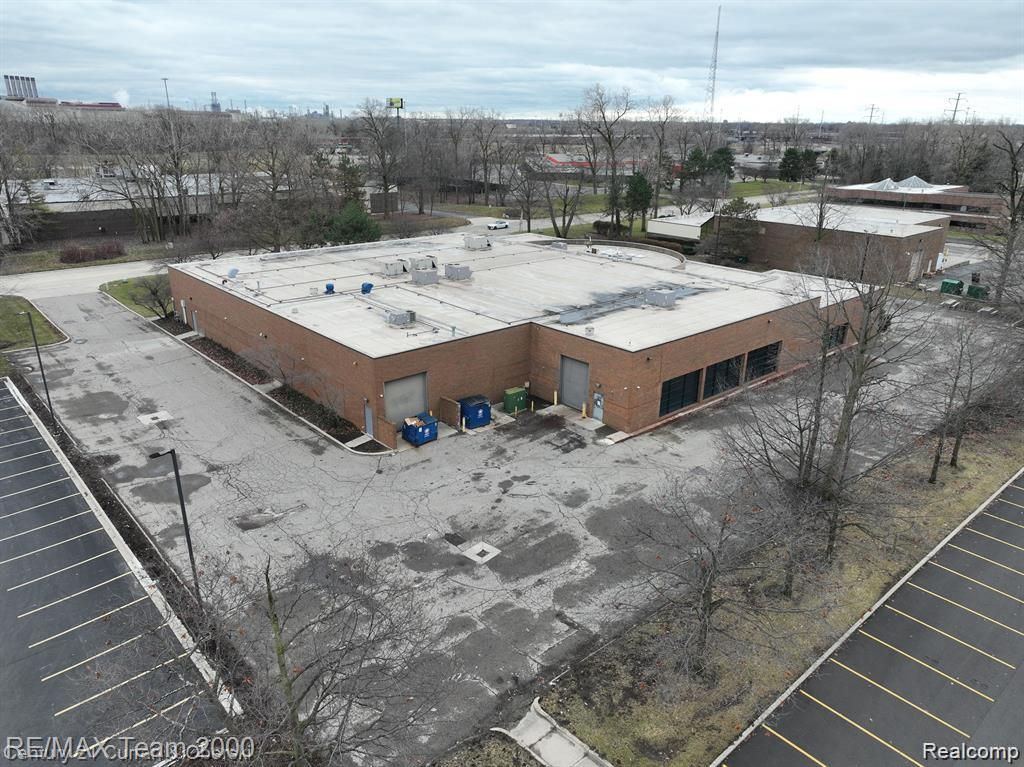 Photo of 15162 S Commerce Drive, Dearborn City, MI 48120 (MLS # 20261025753)