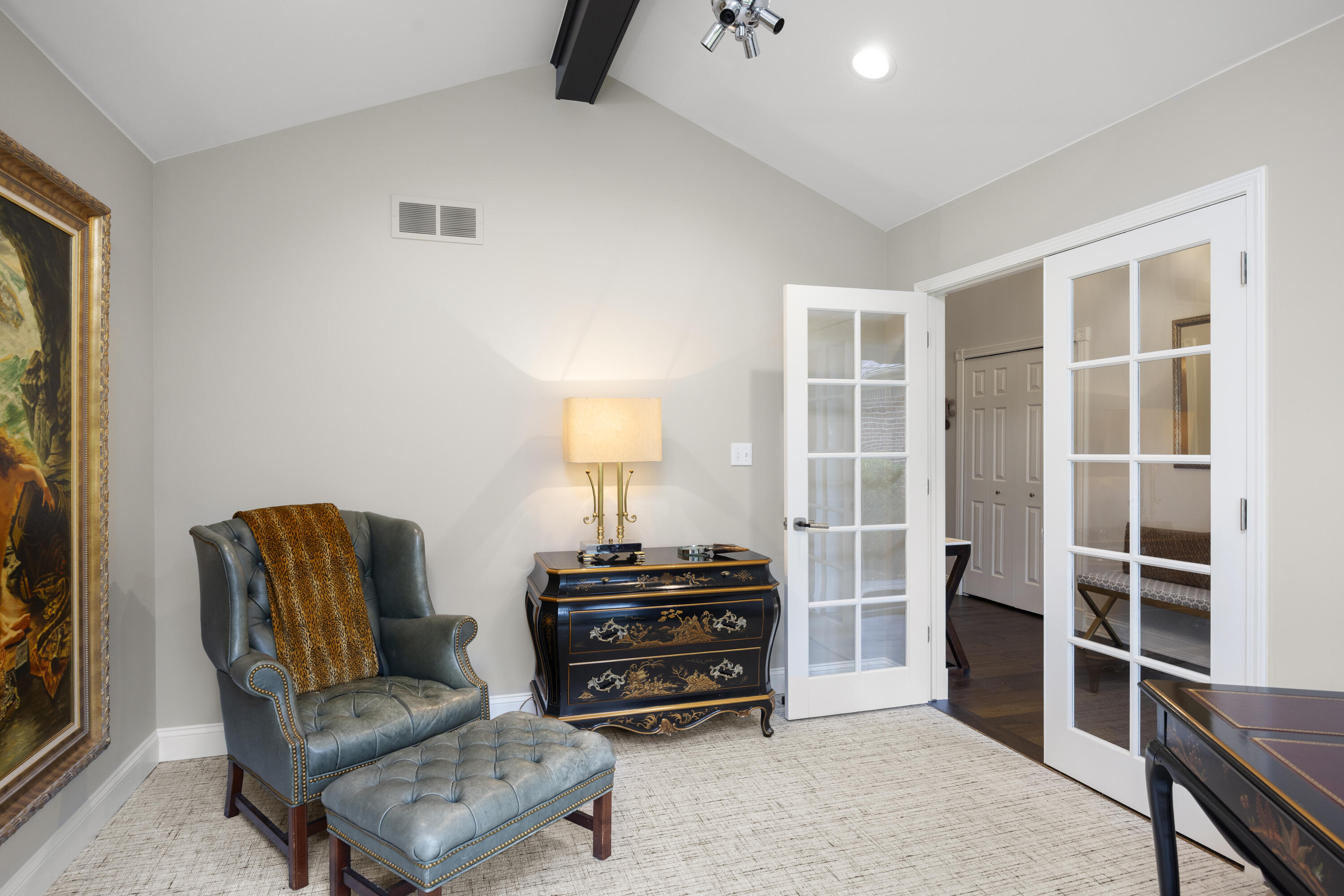 1120 American Elm Street