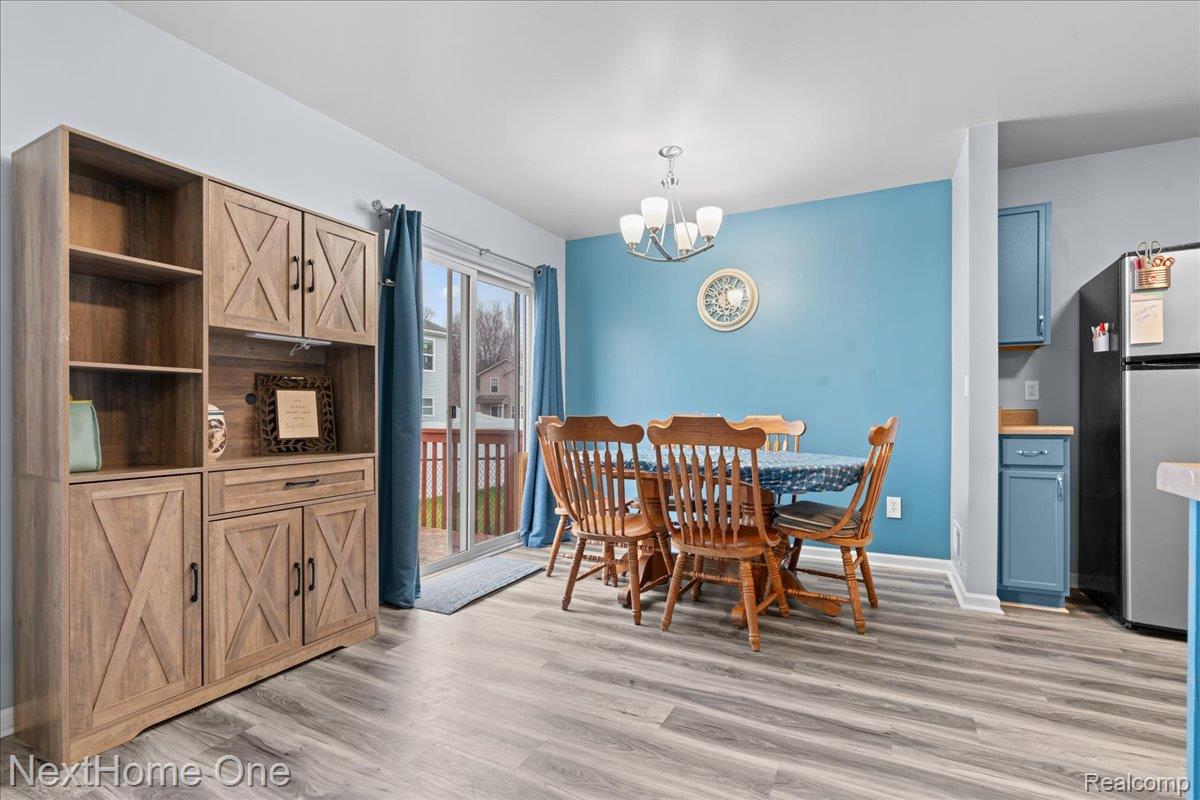 8564 Fox River Drive