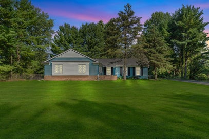 6607 Fleming Creek Drive Superior Charter Township MI 48198