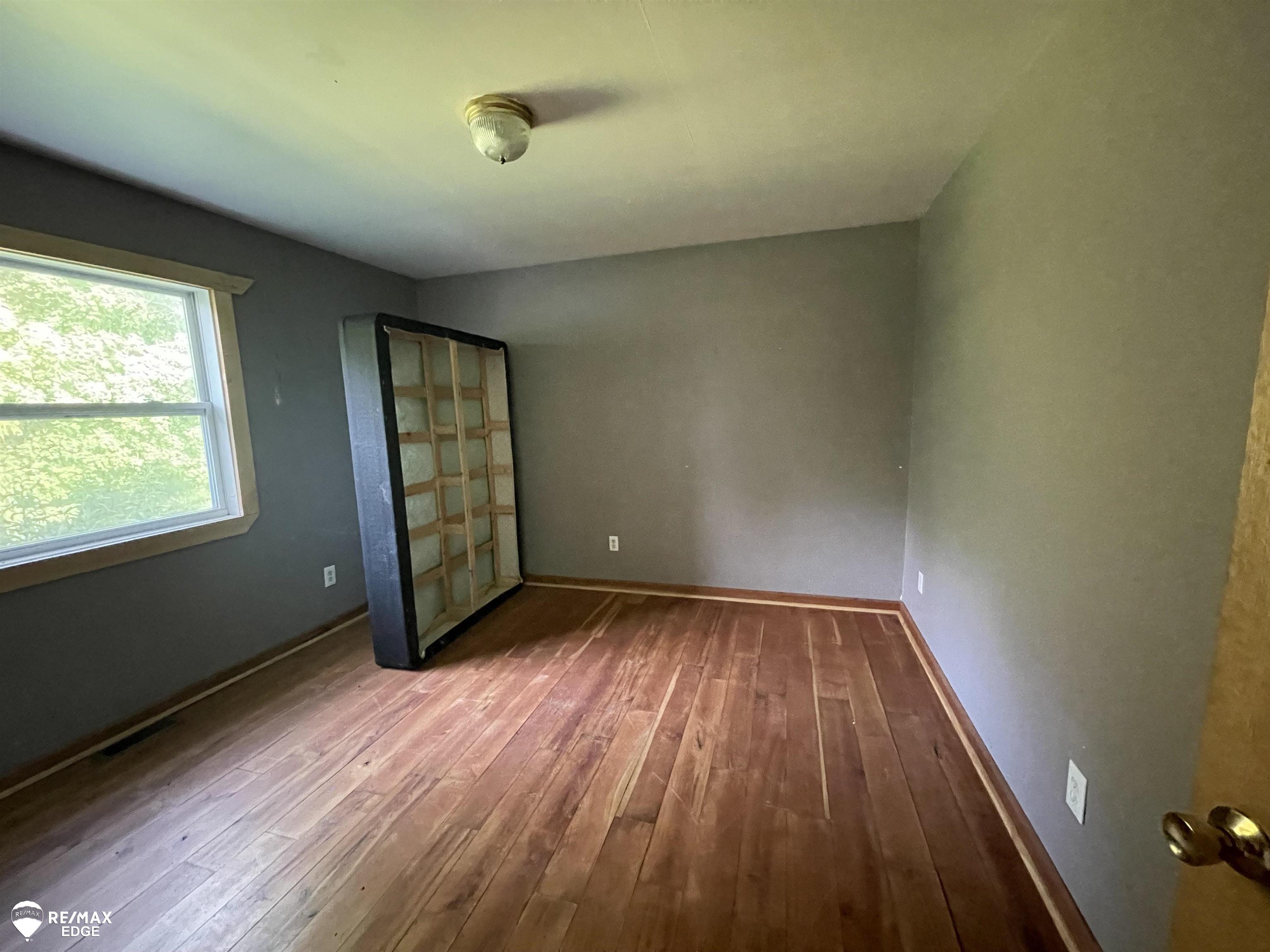 6241 Oliver Road