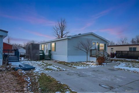 5317 Bart Casco Township MI 48064