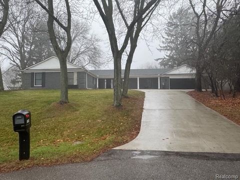 5349 Van Ness Court Bloomfield Hills City MI 48302