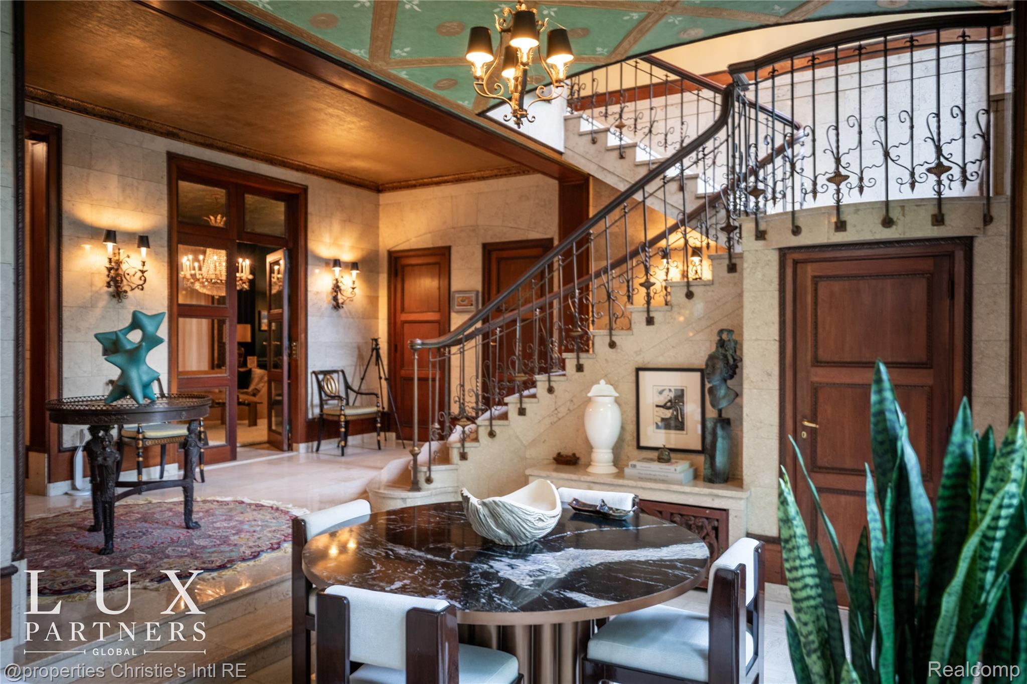 2150 Iroquois Street