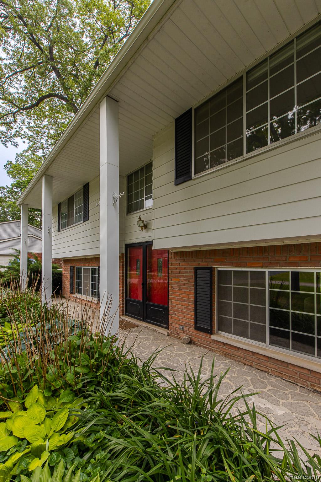 1231 Duckwood Court