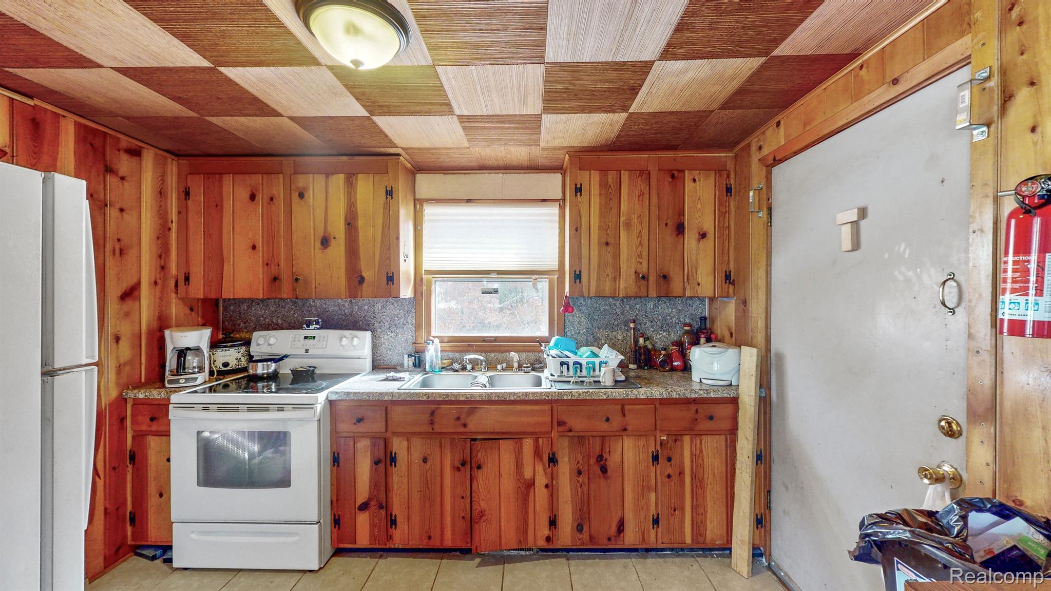 YatesTownship_Lake, Michigan 49642, United States, 2 Bedrooms Bedrooms, ,1 BathroomBathrooms,Residential,Active,87160