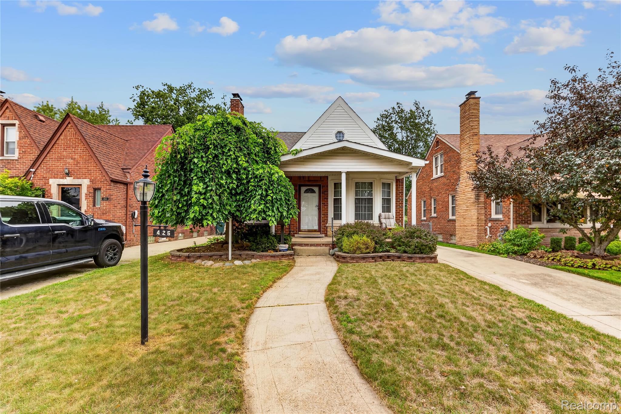 426 N Rosevere Avenue