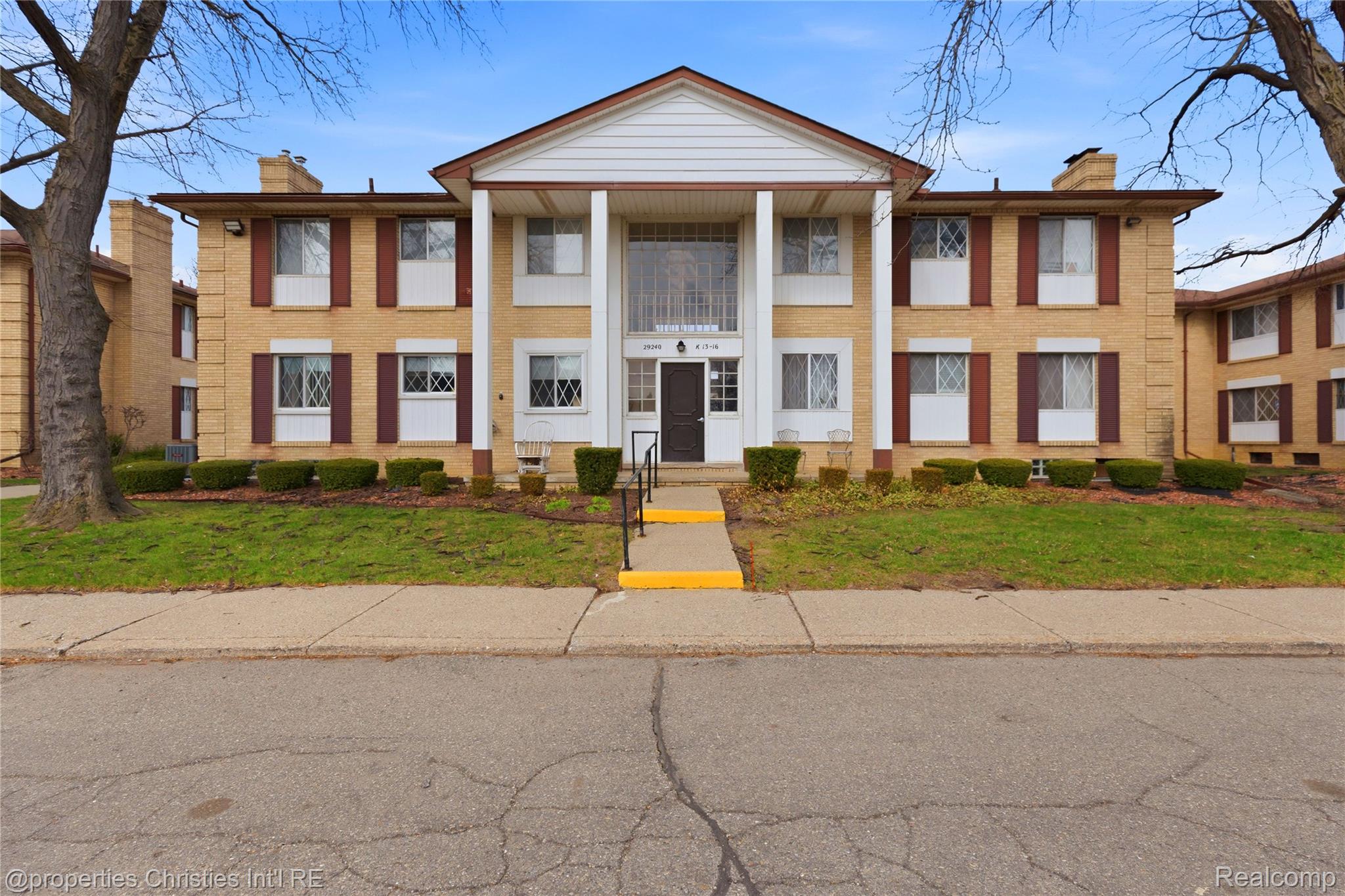 29240 Gloede Drive k13