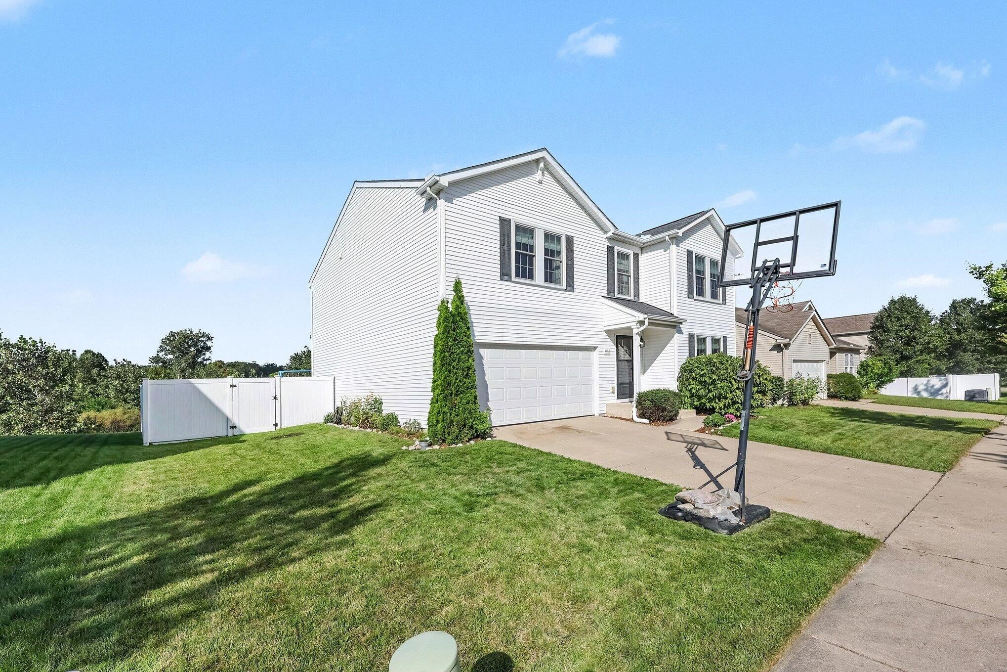 8614 Magnolia Way