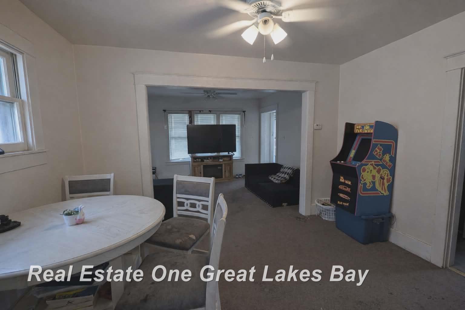 712 N Woodbridge Street