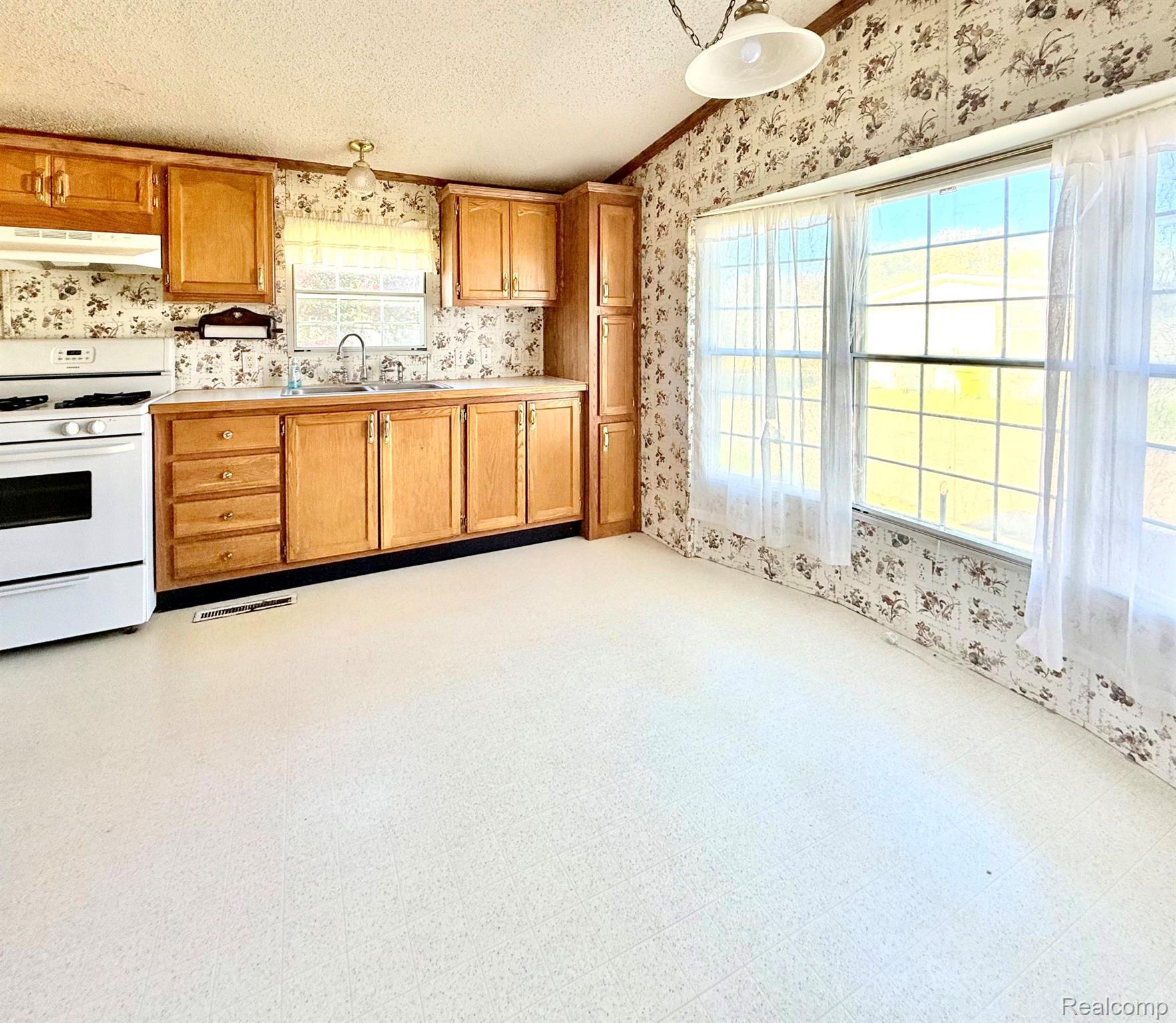 17 Arbor Way