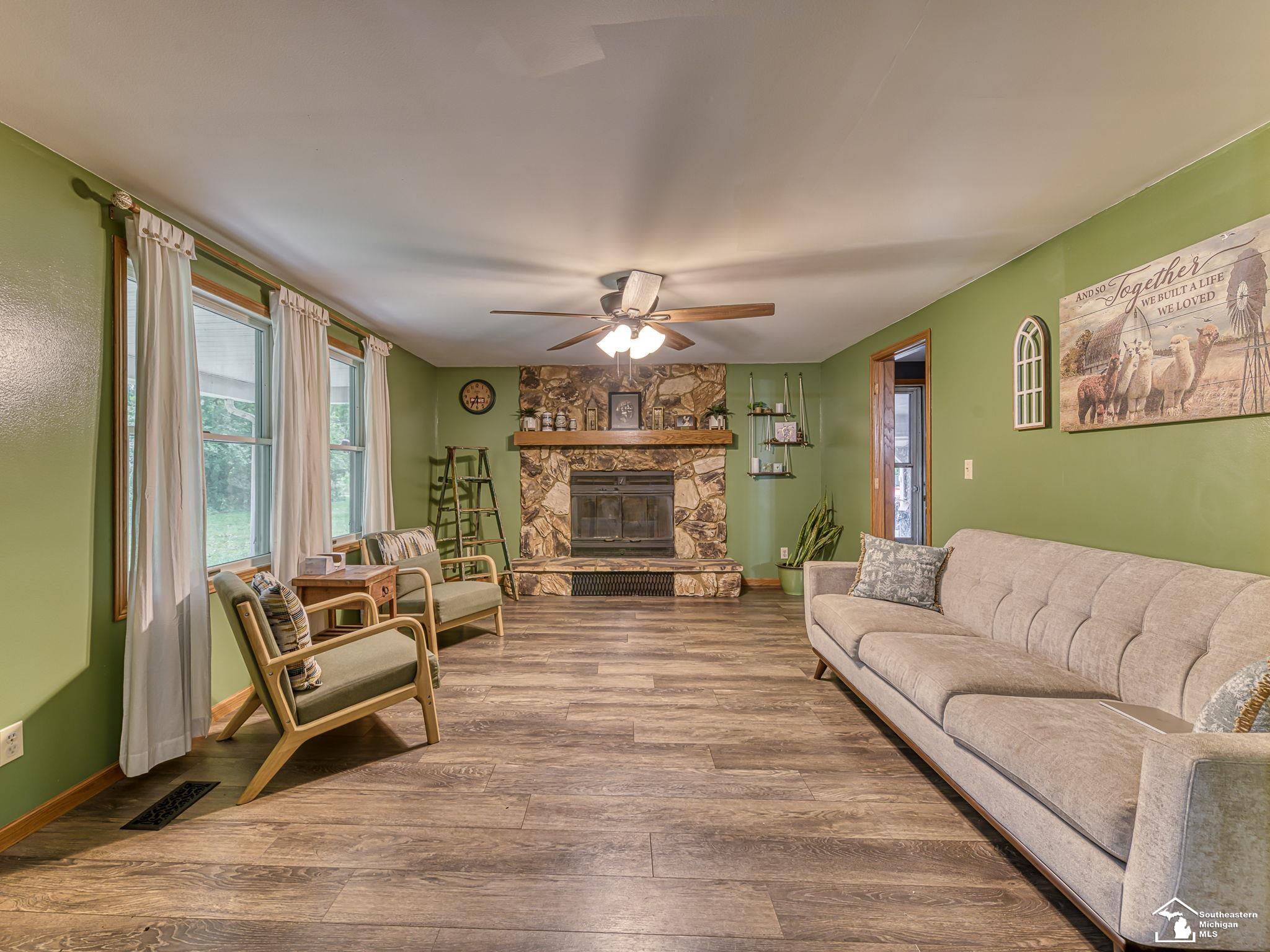 5825 Bacon Road