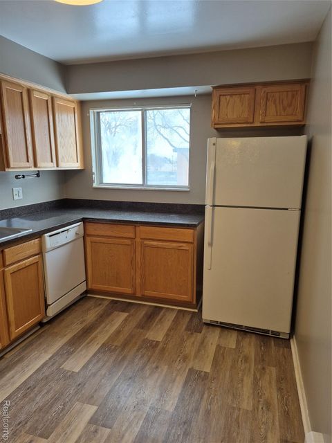 Tiny photo for 1840 Axtell Drive #6, Troy City, MI 48084 (MLS # 20261016127)
