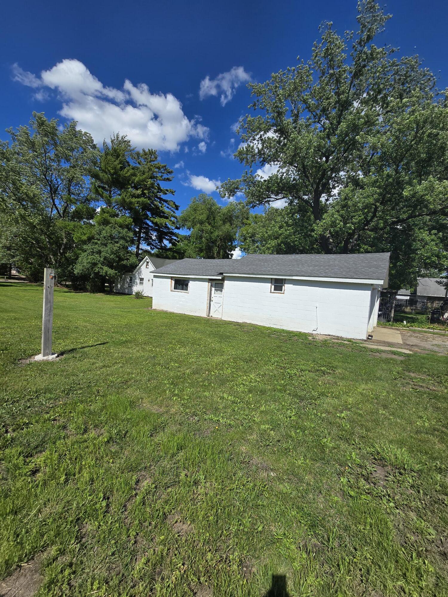 200 E Porter Street