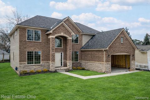 3122 Frankton Drive Troy City MI 48083