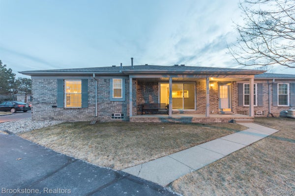 48617 EDGEMONT CT, SHELBY TOWNSHIP, MI 48315 - Image cab2d95984c18005da1a0f2797e7d9f2/72450707