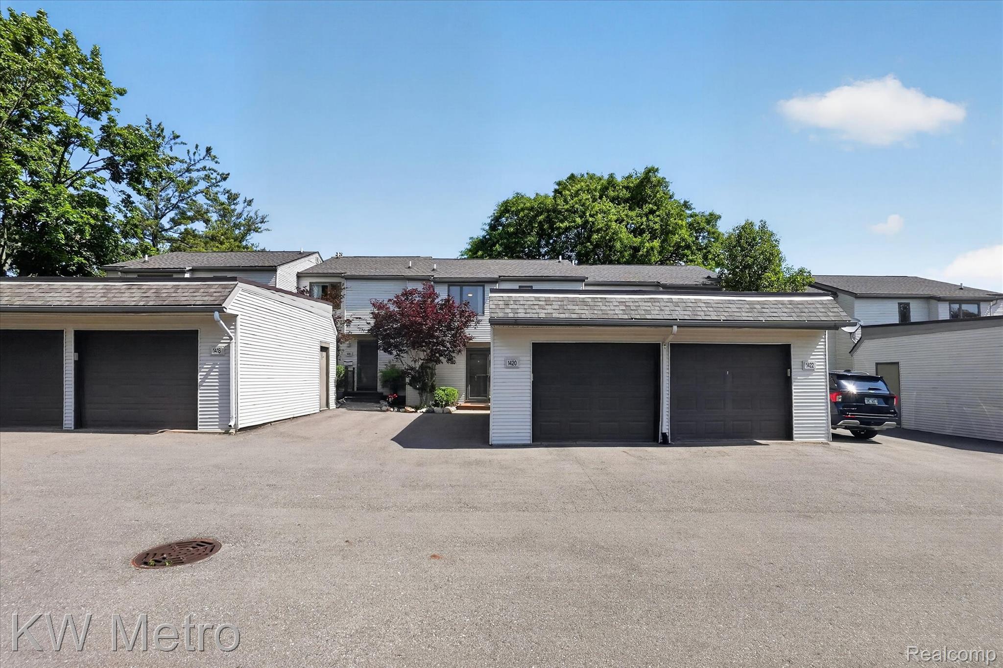 1420 Roxburgh Avenue