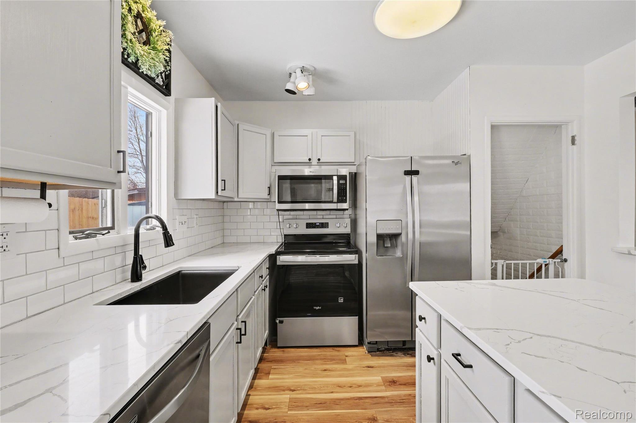 8480 Chelmsford Drive