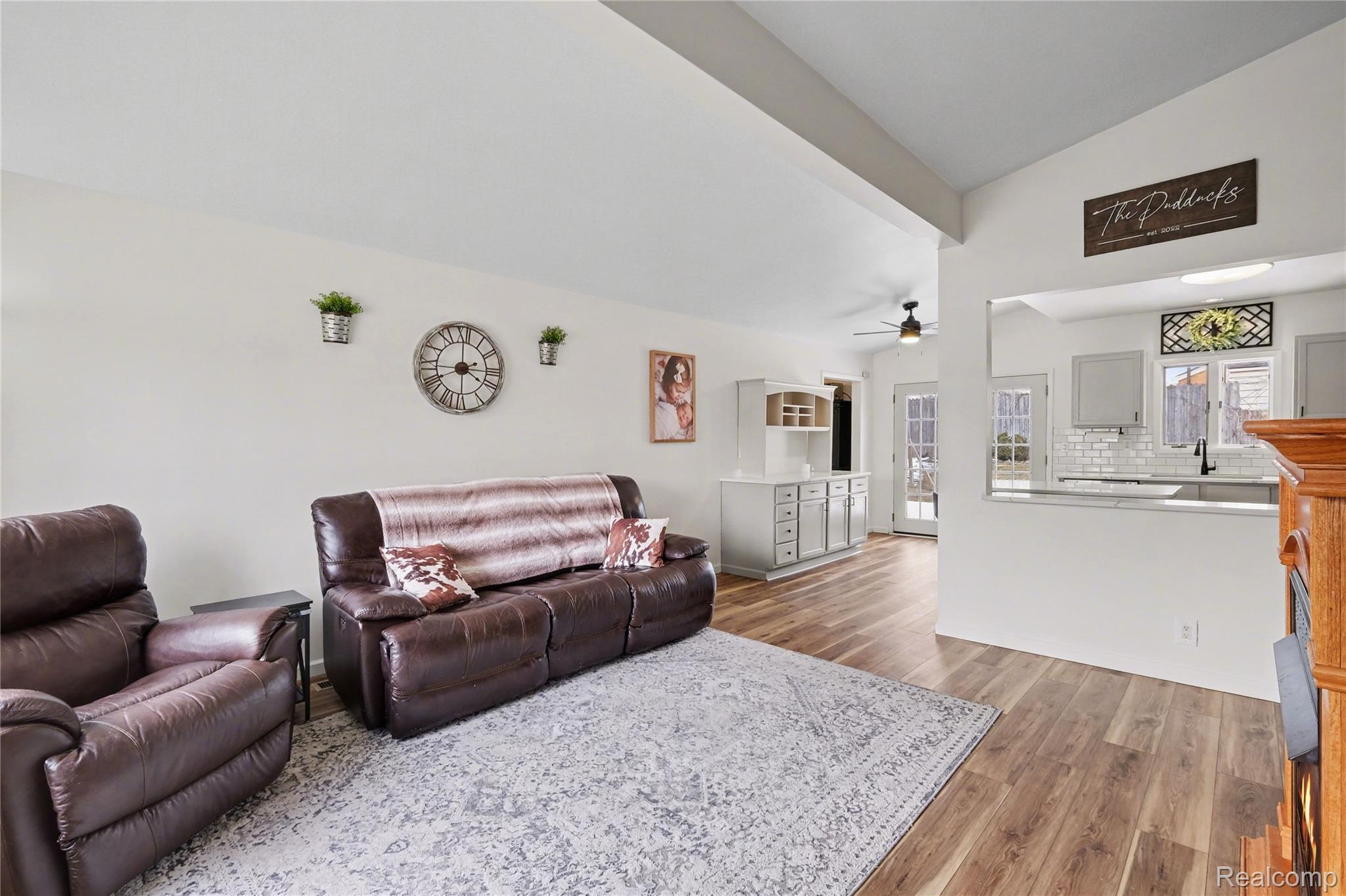 8480 Chelmsford Drive