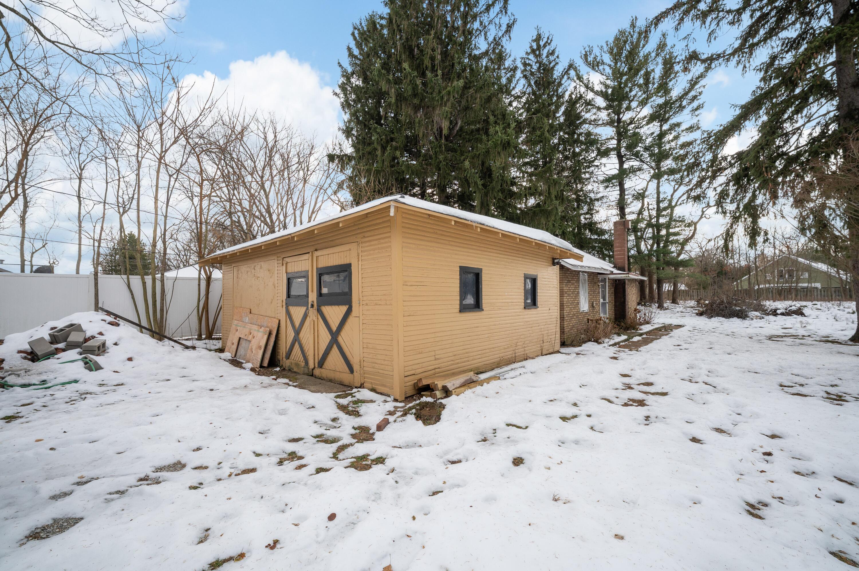 318 S Whittaker Street