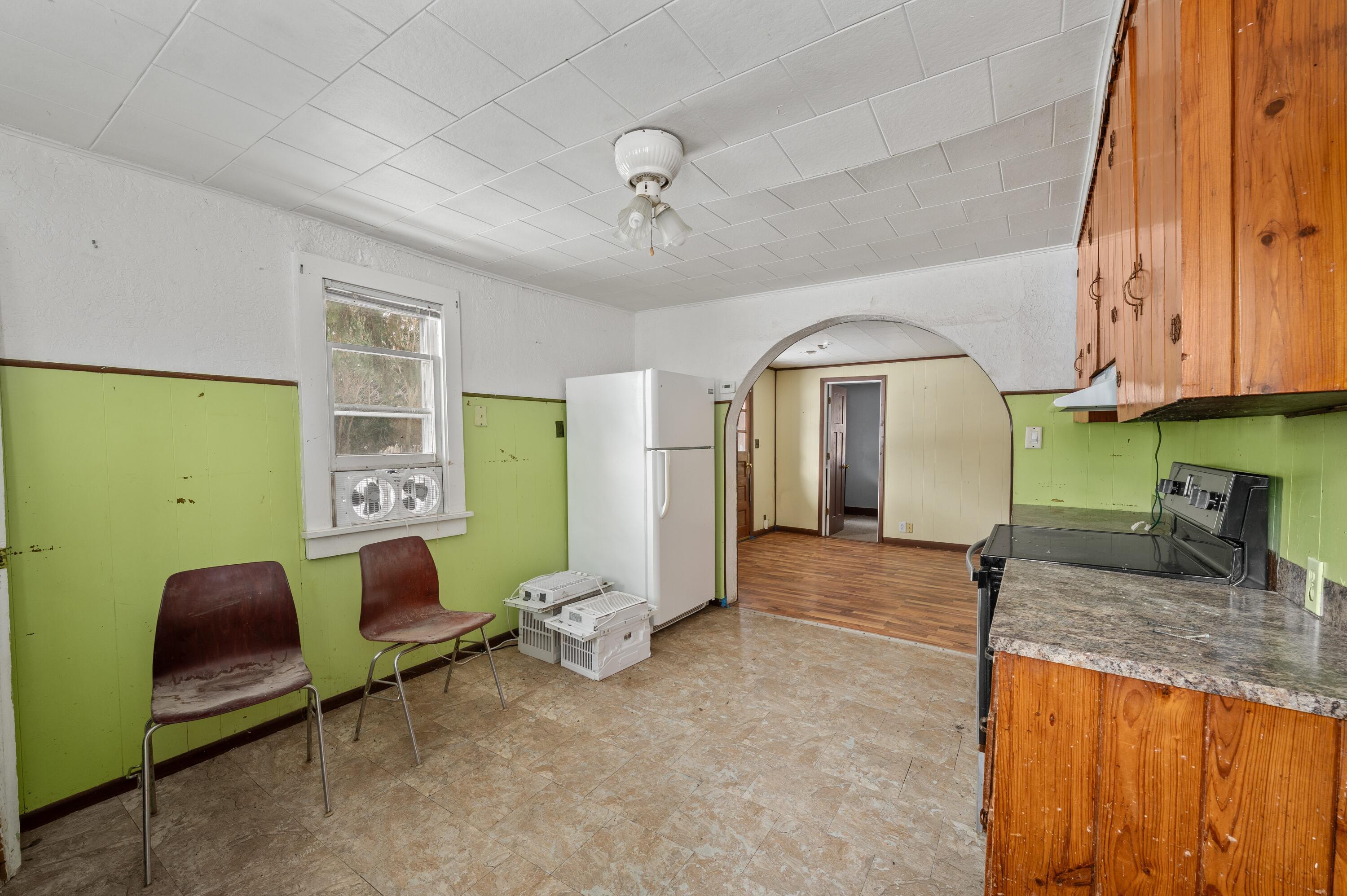 318 S Whittaker Street