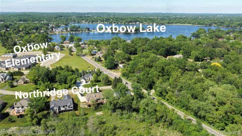 Photo of 10295 Northridge Court, White Lake Charter Township, MI 48386 (MLS # 20261042069)