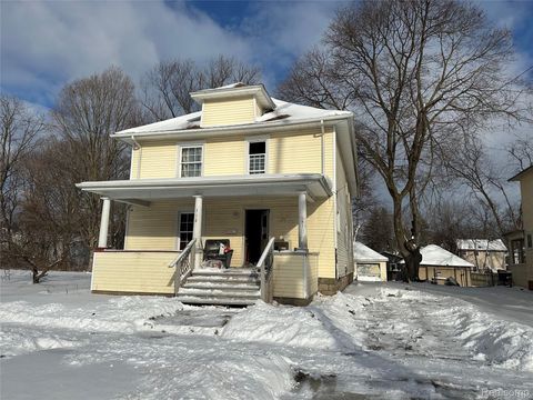 312 W Biddle Street Jackson City MI 49203