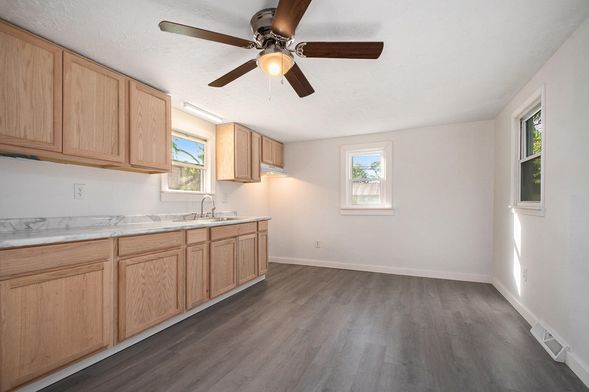 1638 Superior Street