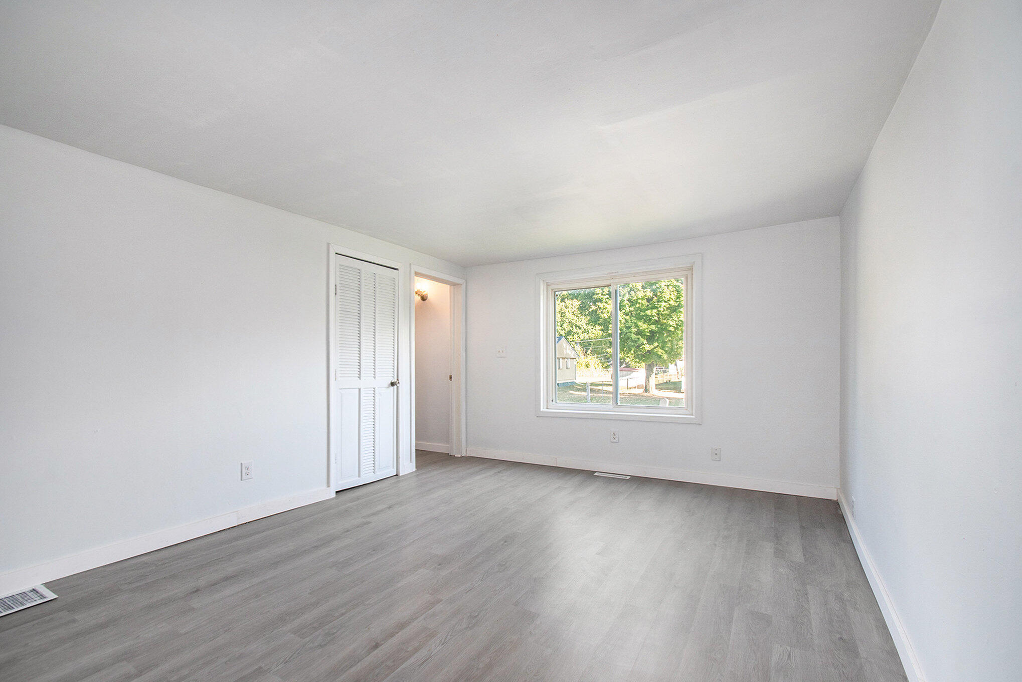 1638 Superior Street