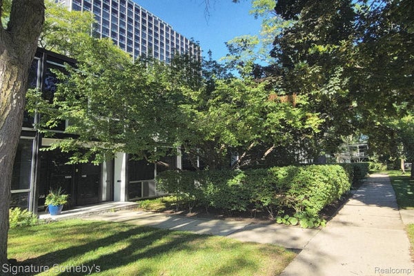 1339 NICOLET PL, DETROIT, MI 48207 - Image cad4884a9972f1debe5cfae2cfb9a59d/1676494386