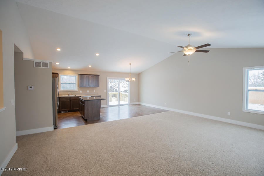 3337 Nature View Drive SE