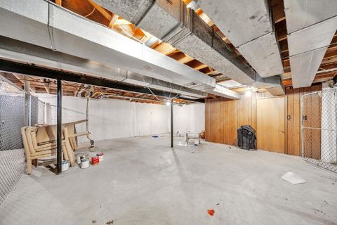 listing image 42
