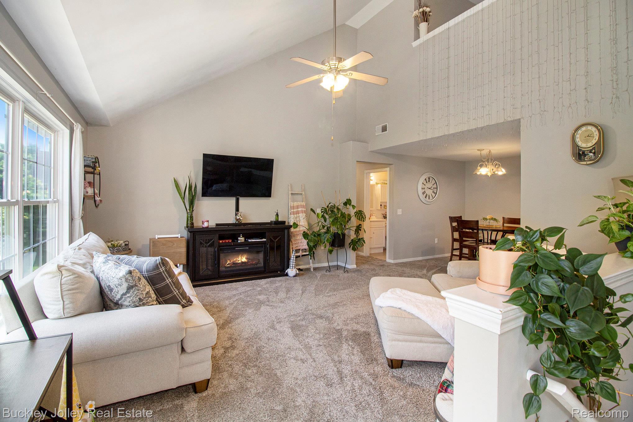 1018 Shiawassee Circle