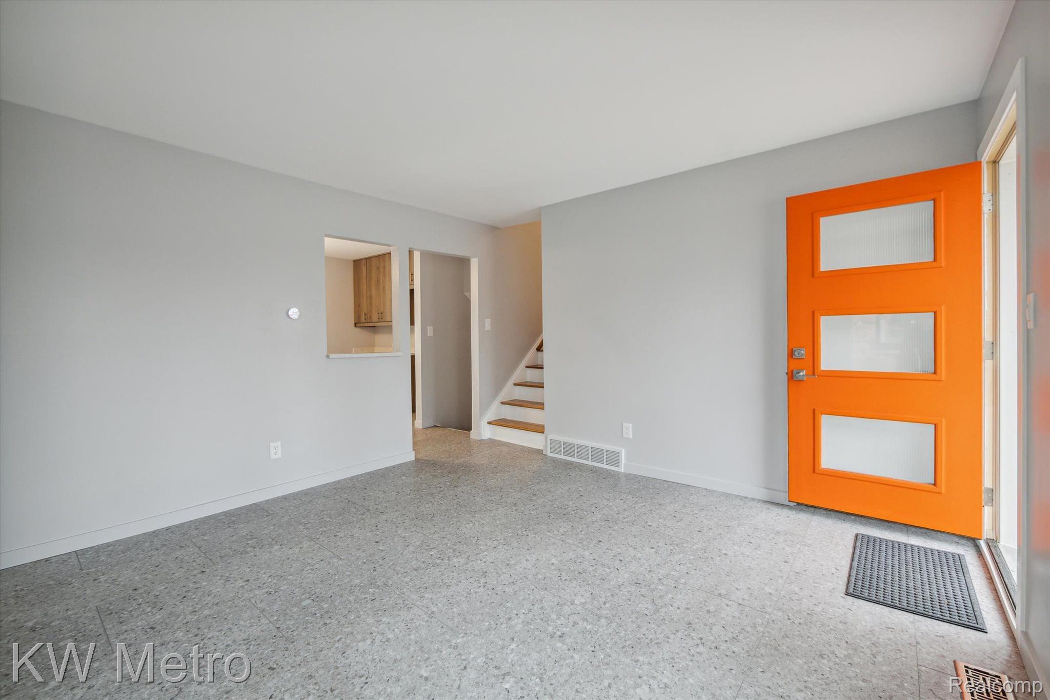 202 BROADACRE Avenue