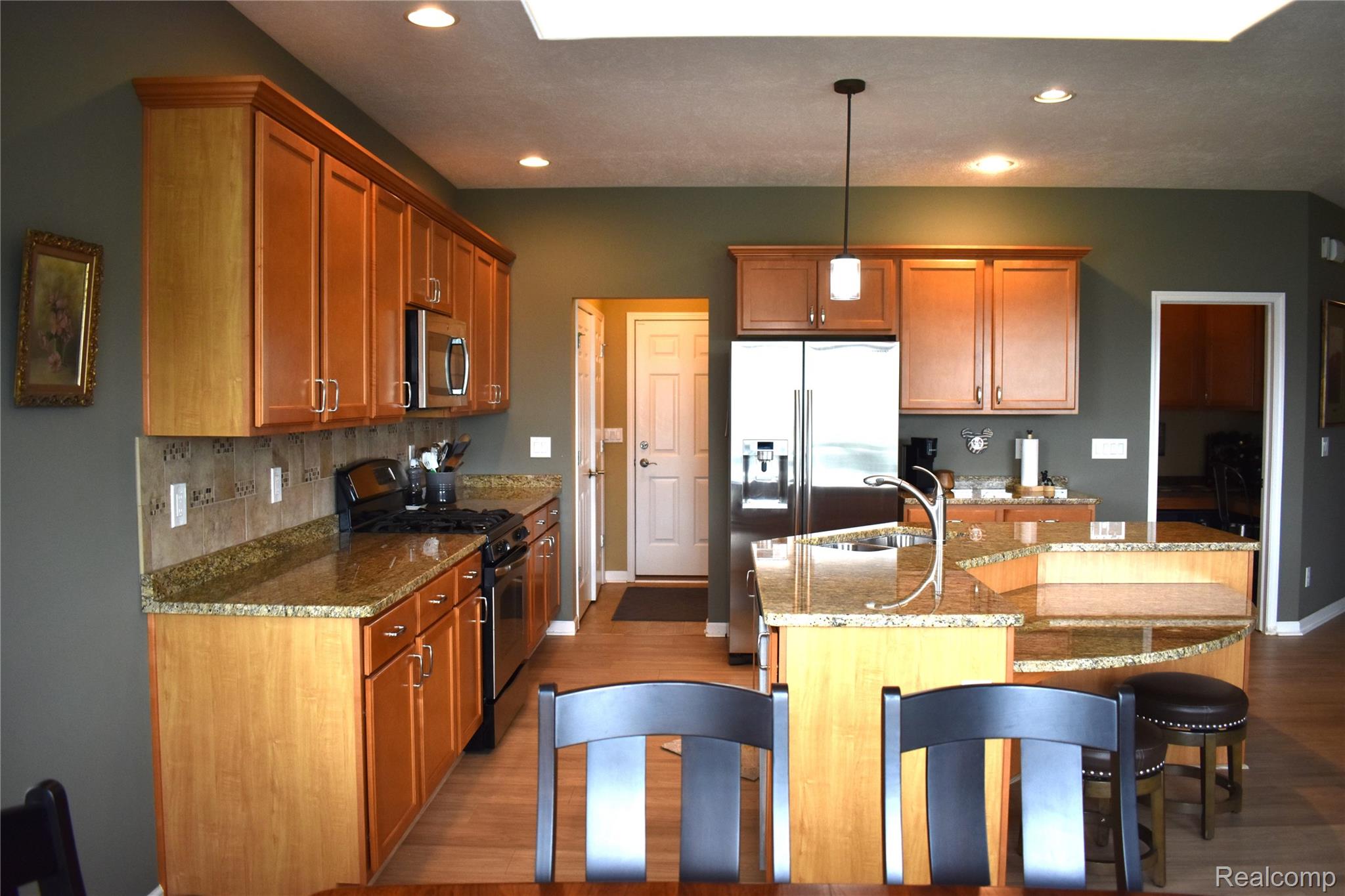 1281 Cambridge Circle