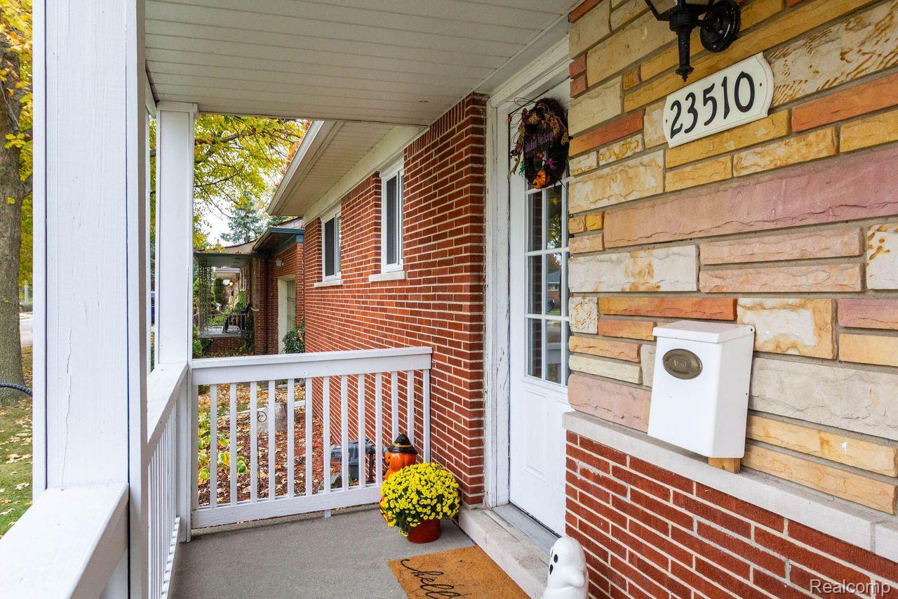 23510 Playview Street