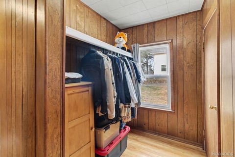 Tiny photo for 660 W Walton Boulevard, Pontiac City, MI 48340 (MLS # 20261015567)