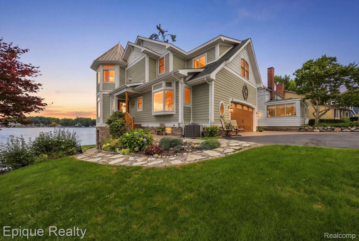51 Crescent Avenue
