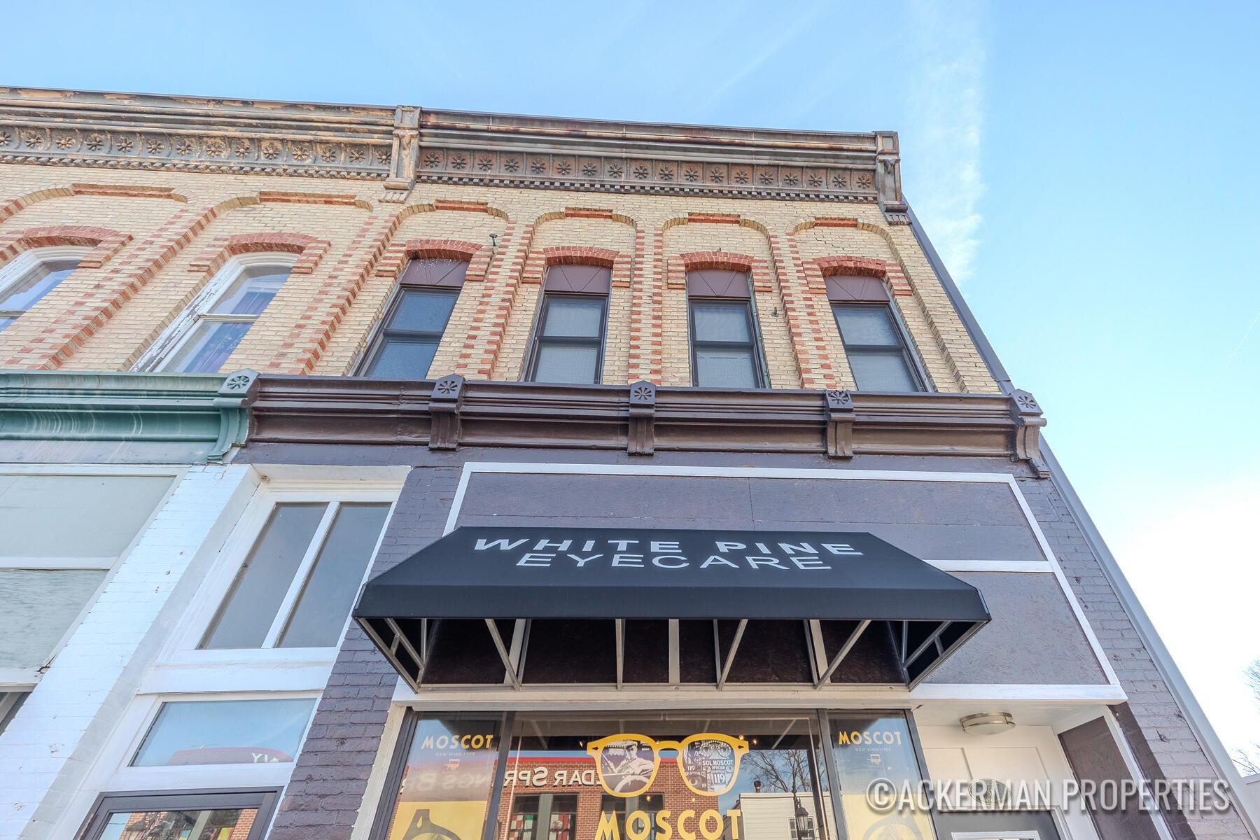 88 N Main Street NE
