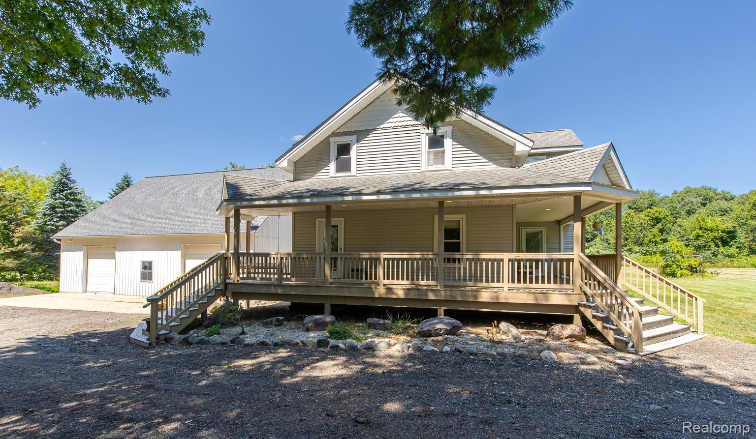 1621 Ray Road