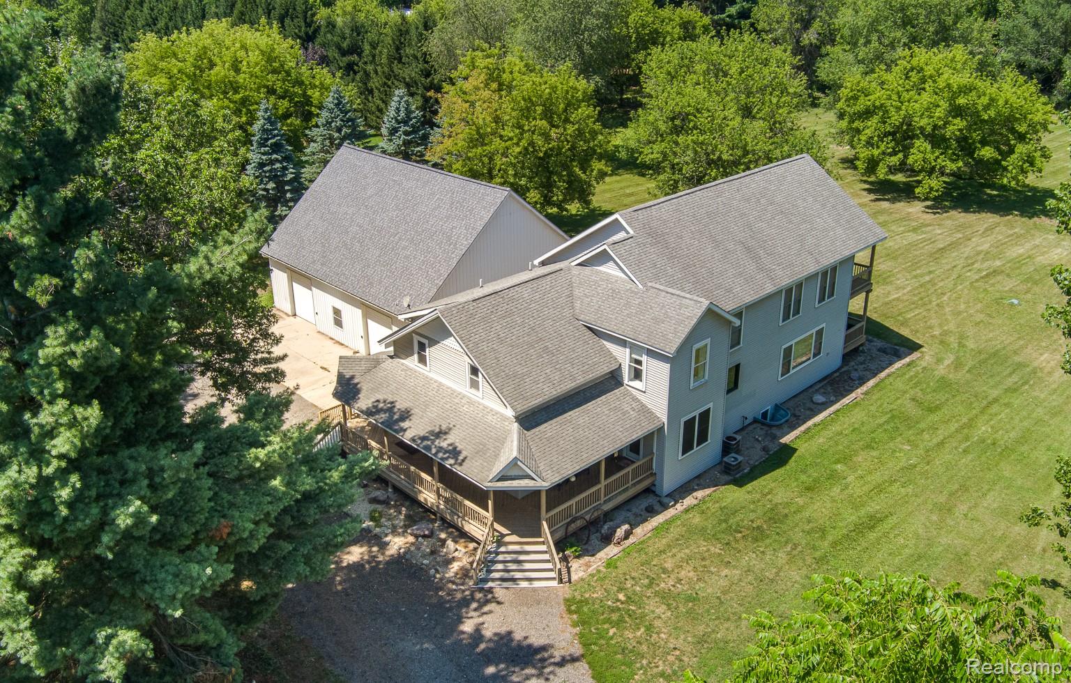 1621 Ray Road