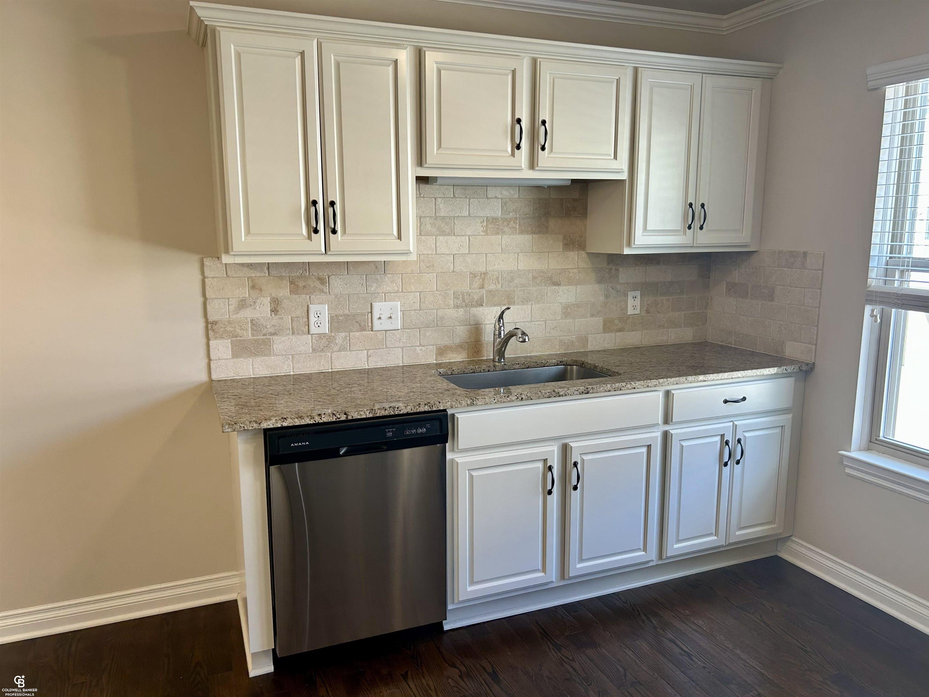 13113 Woodridge Circle