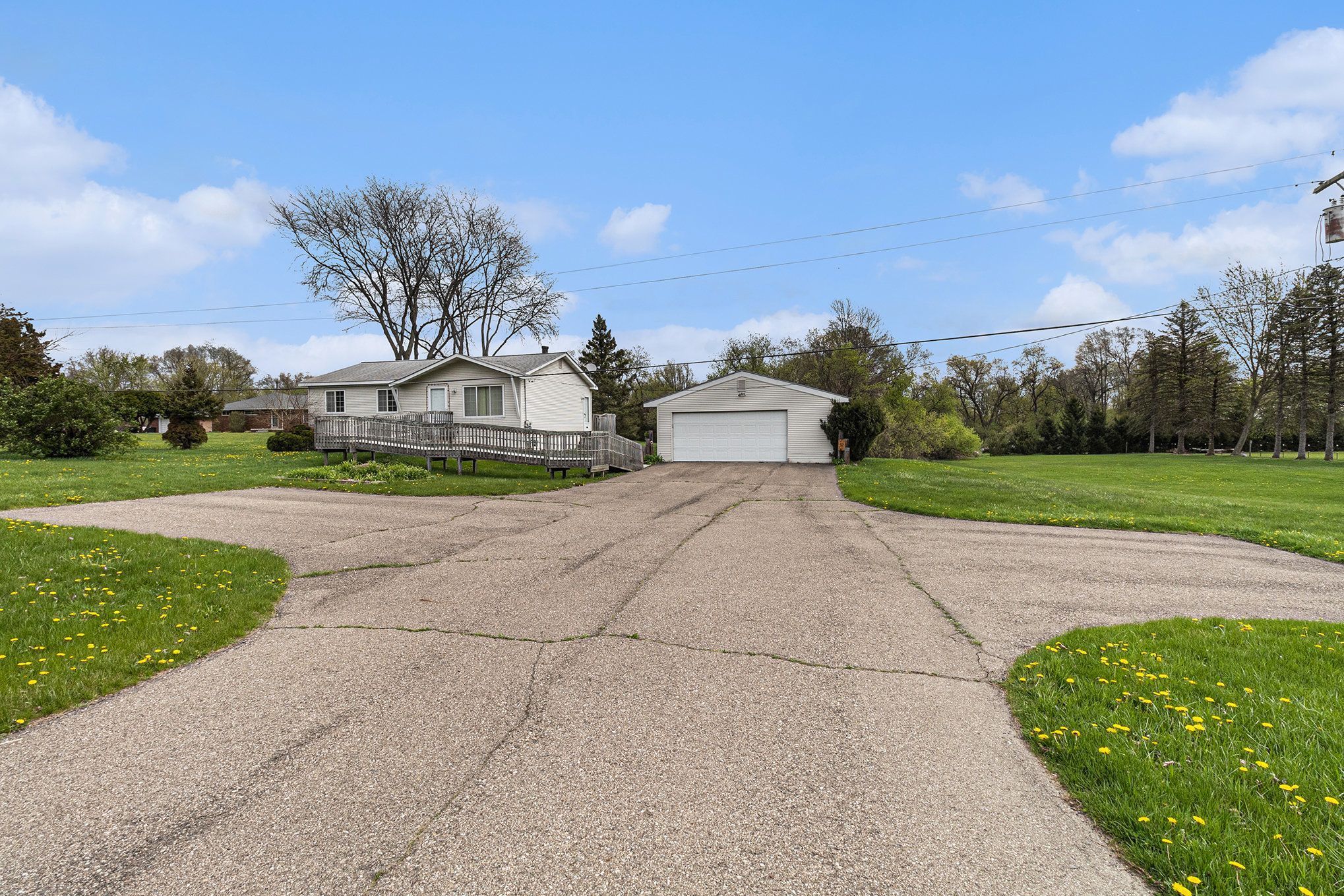 942 S DUCK LAKE Road