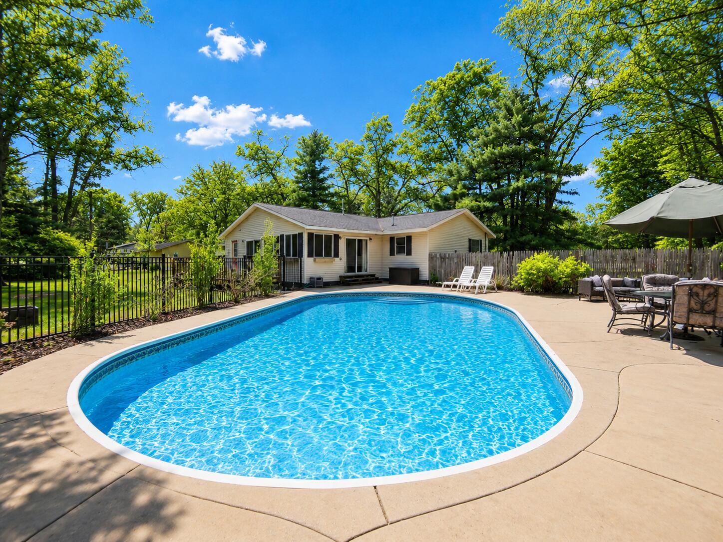 1574 Chatterson Road