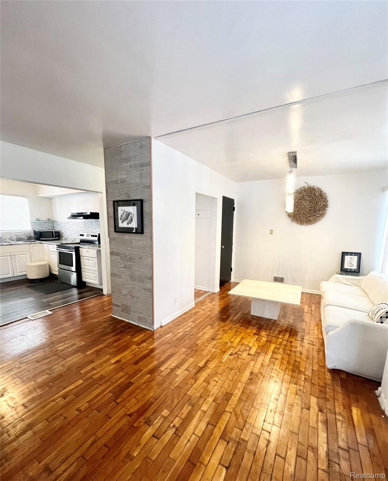 3802 Milbourne Avenue